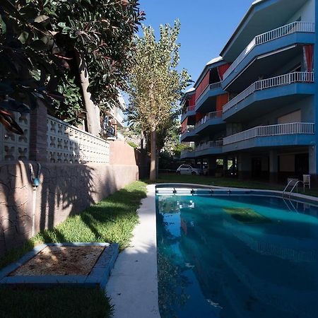Apartamento En 1Era Linea Mar Con Terraza De 25M2 Castelldefels Buitenkant foto
