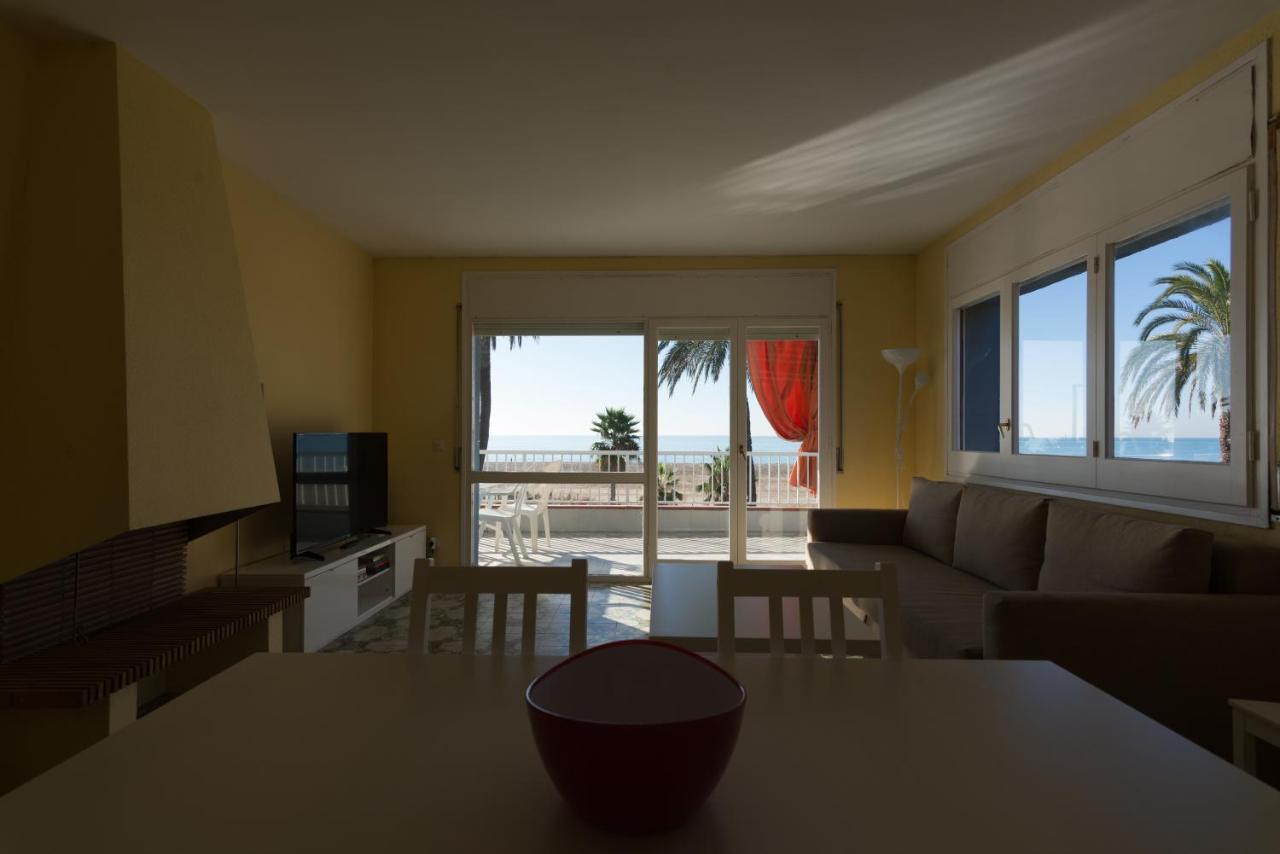 Apartamento En 1Era Linea Mar Con Terraza De 25M2 Castelldefels Buitenkant foto